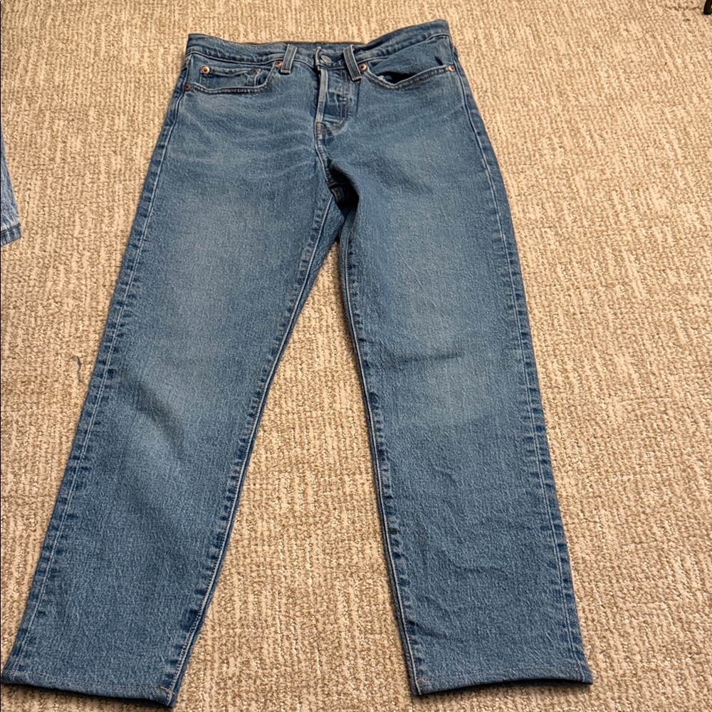 Classic Women’s 501 Levi’s Premium Jeans, size 27 x 25